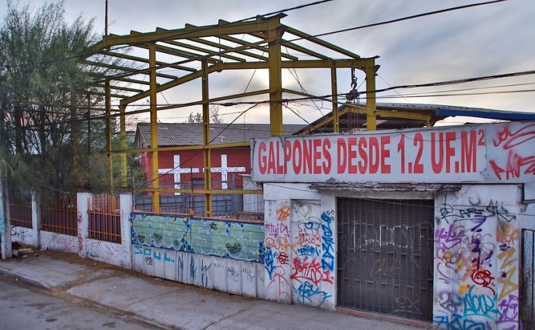 Condenan a 540 días de arresto domiciliario a organizador de fiesta clandestina en Maipú