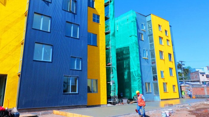 Municipalidad de Recoleta entregó los primeros departamentos de la 