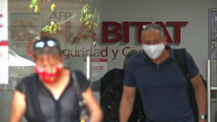 Proyecto se discute en el Congreso: ¿Cómo y cuánto dinero se podría retirar de los fondos de AFP?