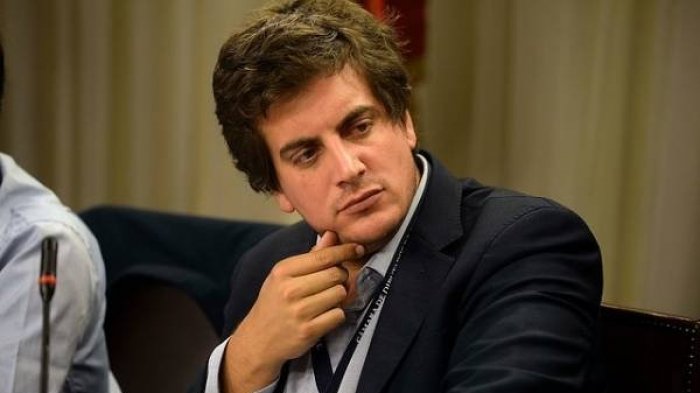 Tres detenidos por amenazas de muerte a diputado Schalper vía redes sociales