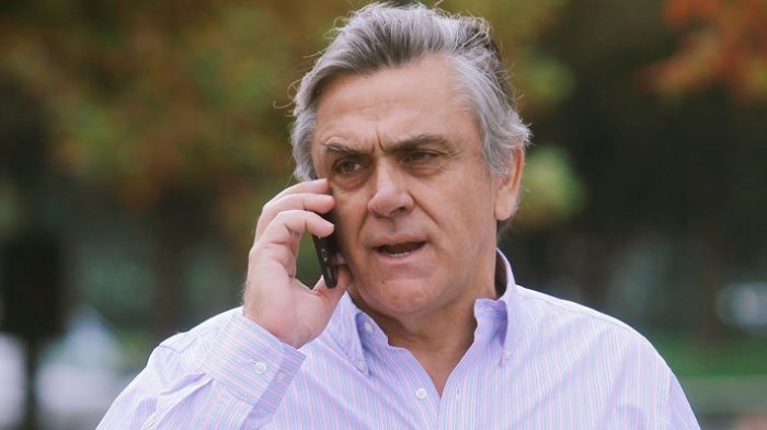 Pablo Longueira pide renuncia a senadores UDI que aprueben retiro del 10%