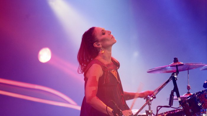 Juanita Parra y su rol clave como baterista dentro de 