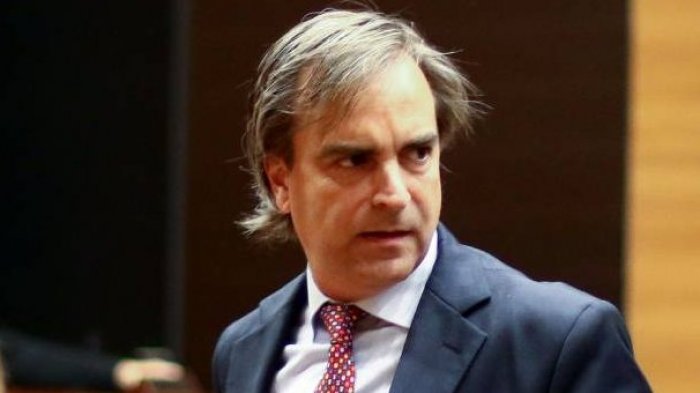 La queja de Luciano Cruz-Coke: Dijo que sesionar 5 veces a la semana 