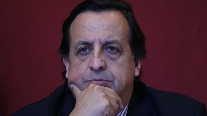 Senador Víctor Pérez sería el reemplazo de Gonzalo Blumel como nuevo ministro del Interior