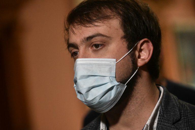 Sharp por negativa de retomar clases presenciales: 