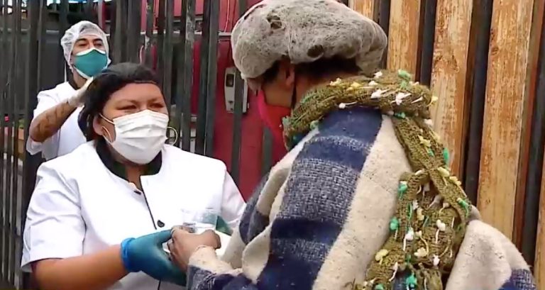 En ayuda de quienes no tienen techo: Así es una noche en el recorrido de la Ruta Calle