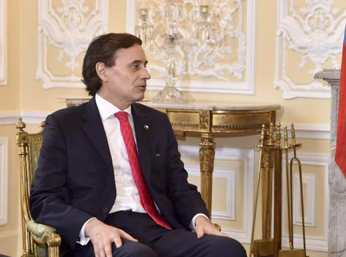 Embajador de Chile en Colombia sufrió ataque armado: Escolta repelió el asalto