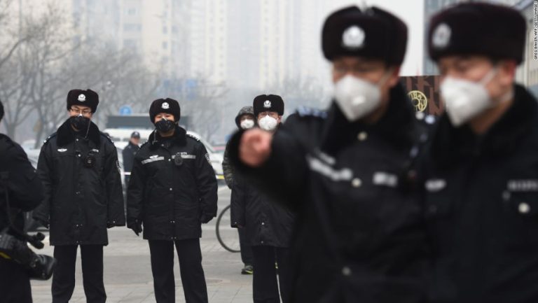 Hombre que pasó 27 años en prisión por supuesto asesinato de dos niños fue declarado inocente