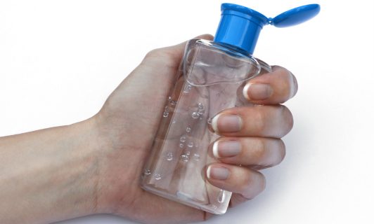 ¡No lo hagas! 4 personas murieron y una docena resultó envenenada por ingerir alcohol gel en EE.UU.