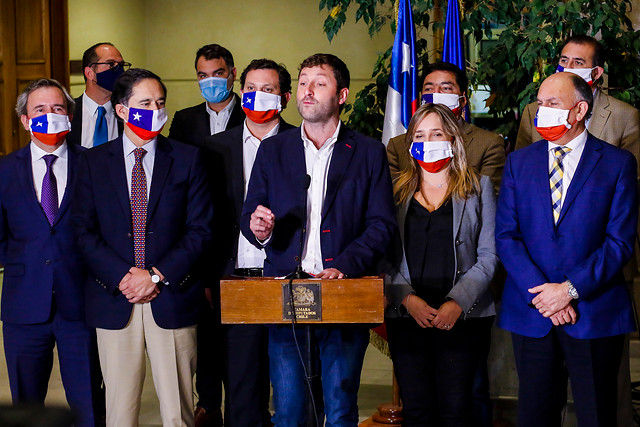 Diputados UDI buscan reformar plebiscito: Proponen reemplazar Convención Constitucional por Congreso Nacional