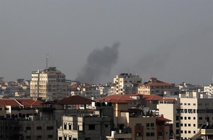 Israel responde con bombardeo a Gaza tras envío de globos explosivos