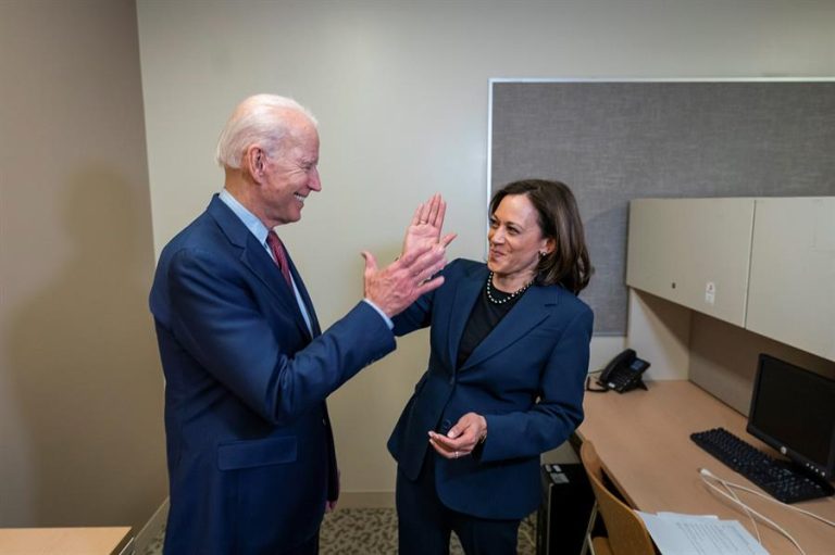 Joe Biden y Kamala Harris realizaron su primer acto de campaña juntos