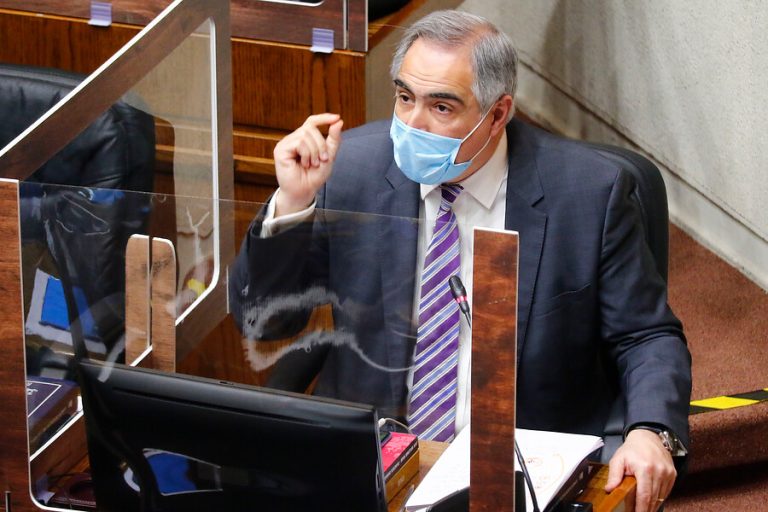 Chahuán presenta proyecto que establece participación mínima de 50% en el plebiscito