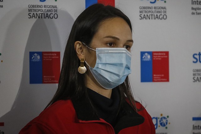Polémica por supuesta renuncia de Paula Labra: Seremi de Salud RM dice que sigue en el cargo