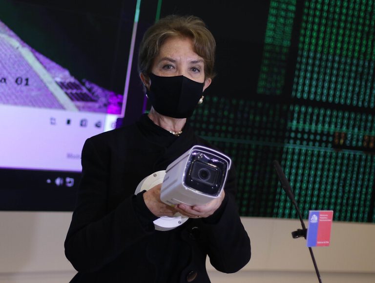 Ministerio de Transporte presentó nuevas cámaras de vigilancia que evitan la aglomeración de personas