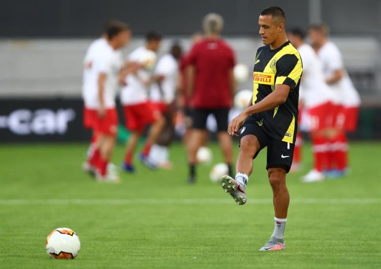 Conte confirma que Alexis está descartado para semifinales: 