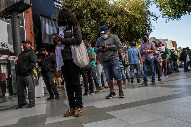 Arica, Antofagasta y Copiapó son las comunas con más casos activos, según Informe Epidemiológico