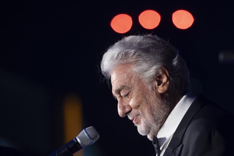 Feministas italianas protestan en contra de las presentaciones de Plácido Domingo en Verona