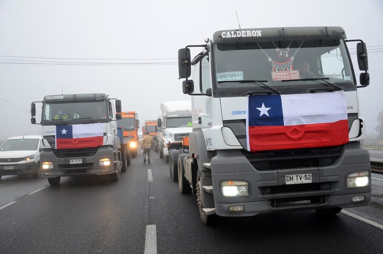 Diputados del PC piden al Gobierno invocar Ley de Seguridad del Estado por paro de camioneros