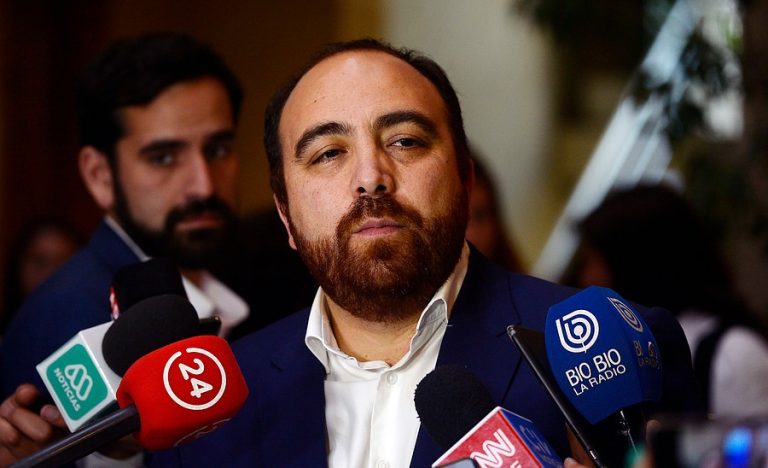 Ataque incendiario afectó el predio y cabañas de la familia de Fuad Chahin, presidente de la DC