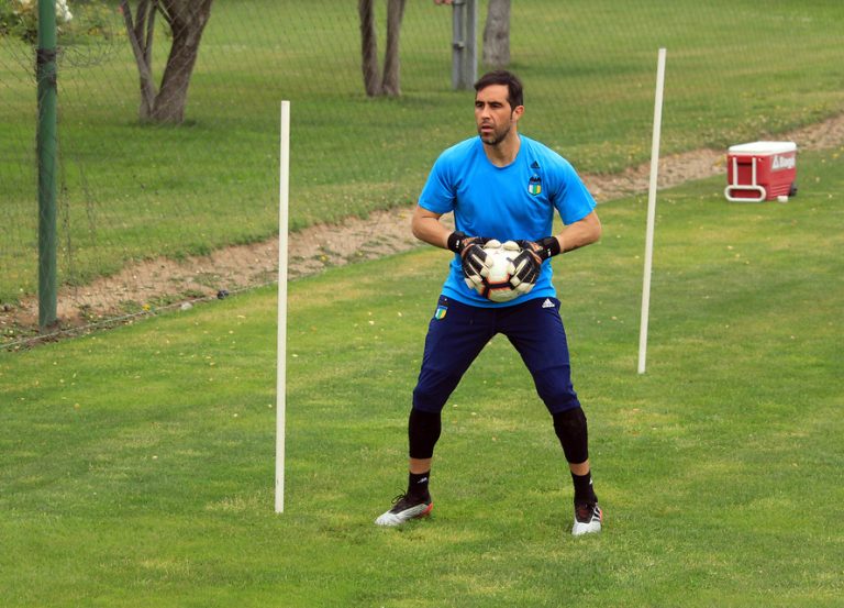 En España aseguran que el fichaje de Claudio Bravo está listo