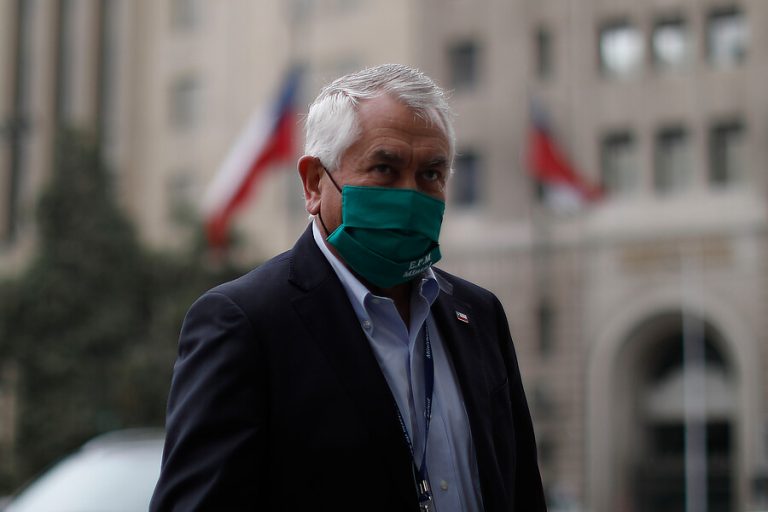 “Estoy muy preocupado”: Paris llama a deponer paro de camioneros y dice que ambulancias han sido desviadas