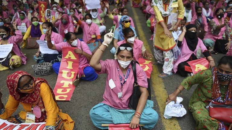 India rompe récords de casos diarios de COVID-19: 78.761 contagios en 24 horas