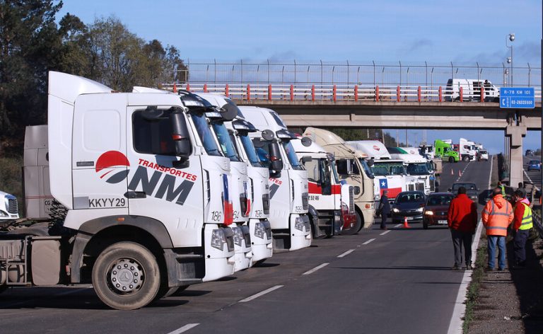 Paro de camioneros: Puerto de San Antonio advirte que los precios de productos podrían subir