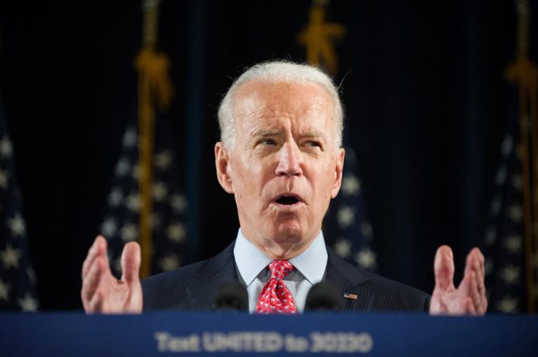 Biden arremete contra Trump y lo acusa de estar 
