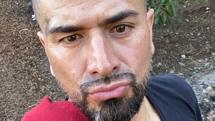 ¿Por qué no cocinó en su casa? Kike Acuña recibió a sus invitados donde unos familiares en Colina