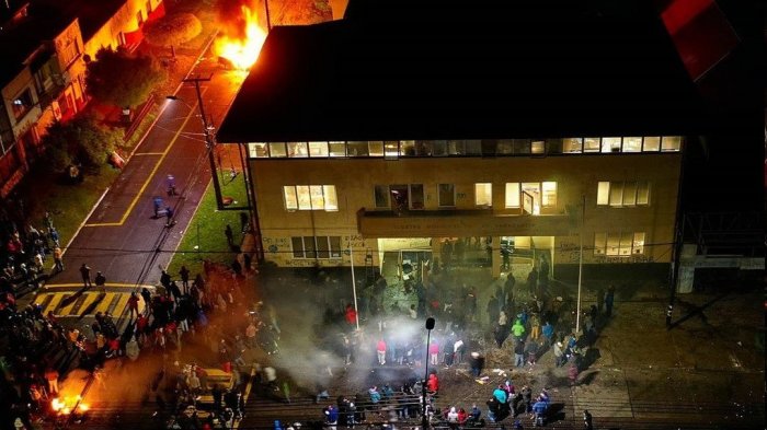 Violencia en la Araucanía: Habitantes de Curacautín se enfrentaron a comuneros mapuches