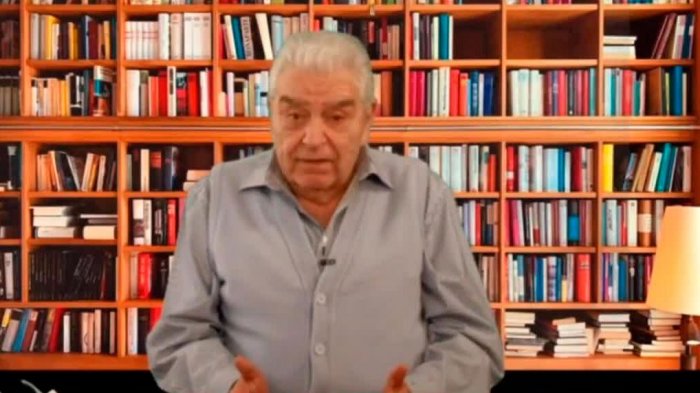 Todo un desafío: Así se las arregla Don Francisco con la tecnología durante la cuarentena