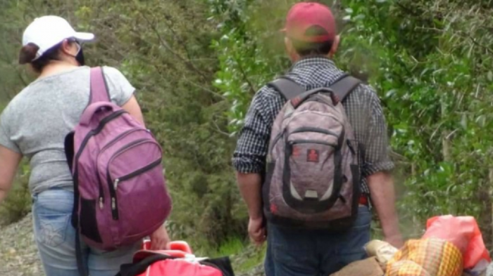 “Andaban buscando camping”: Vecinos de Limache aseguran que mamá, de menor desaparecida Ámbar Cornejo, y su pareja buscaban cabañas