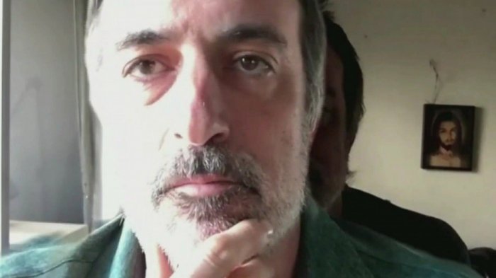 Sorprenden a senador argentino que puso foto en zoom para simular estar presente en sesión