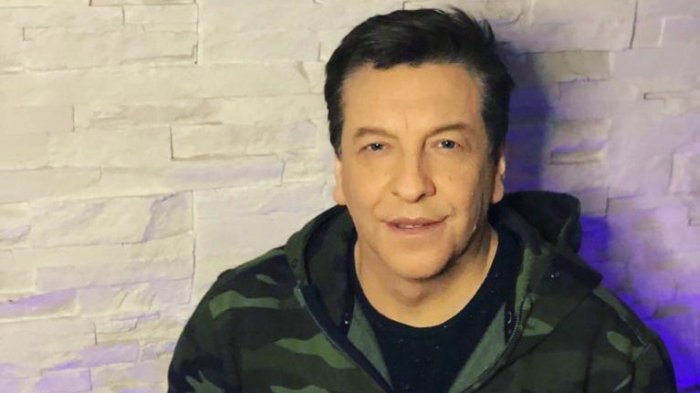 Noche de películas: Julio César Rodríguez publicó una tierna foto familiar junto a sus hijos y las redes sociales estallaron en segundos