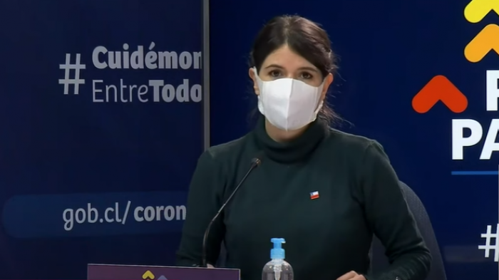 Balance del Minsal marcado por los avances: Nueve comunas de la Región Metropolitana salen de cuarentena
