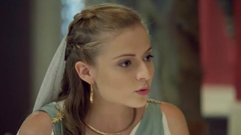 Próximo capítulo: El plan de Helena