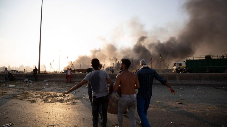 Está a 1,6 kilómetros: Así quedó la oficina del primer ministro del Líbano tras explosión