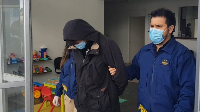 Detienen a hombre con 5 denuncias por amenazas y lesiones a mujeres: Quedó con arresto domiciliario