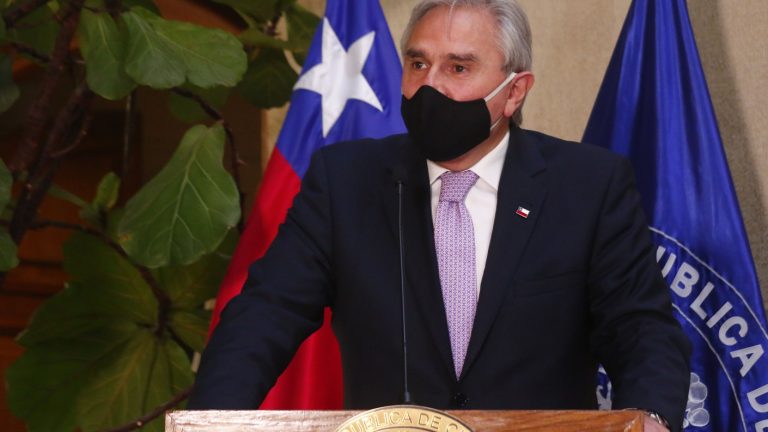 Moreira y el regreso de Longueira a la política: 