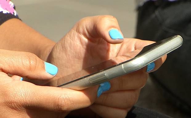 Denunciaba violencia en el pololeo: Justicia obliga a joven a eliminar 