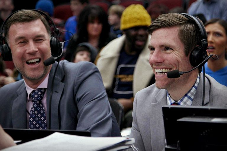 El narrador radial de los Hornets fue despedido por Jordan tras tipear una palabra racista