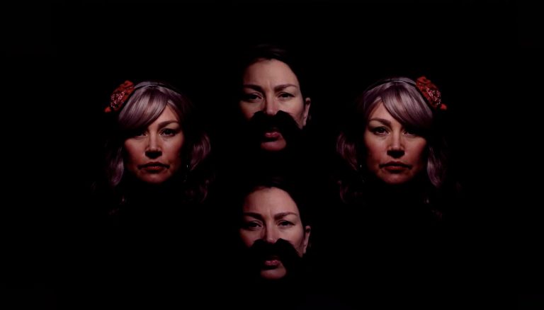 Javiera Contador junta fuerzas con Villa Cariño y despliega todo su talento en 