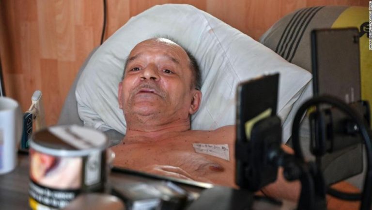 Facebook no permitirá que hombre con enfermedad terminal transmita su muerte para exigir eutanasia