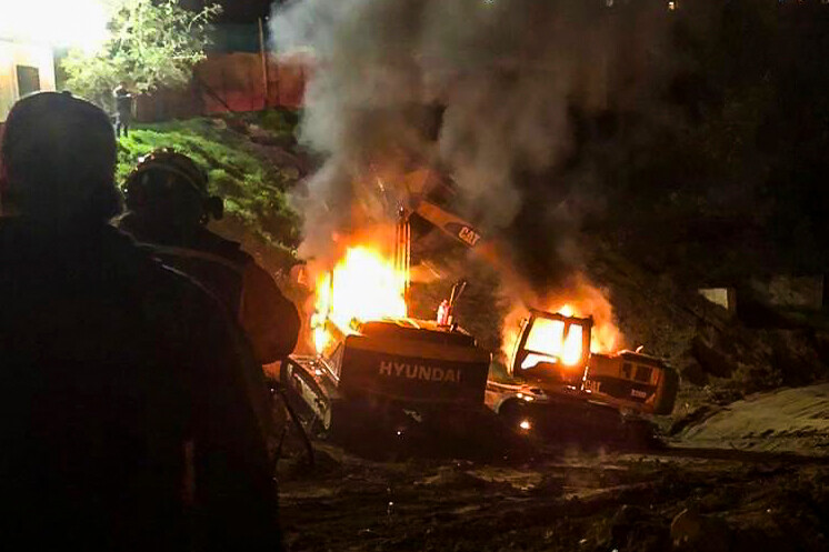 Queman dos maquinarias en predio de Viña del Mar destinado para viviendas sociales