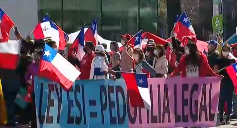 Adherentes del Rechazo protagonizan nueva manifestación en Las Condes