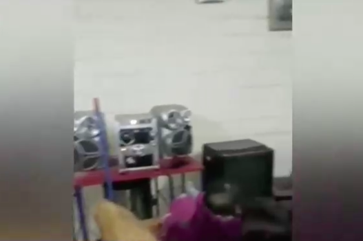 “Ha dicho 'a balazos la voy a recibir'”: La lucha de una familia por recuperar departamento tomado en Cerrillos