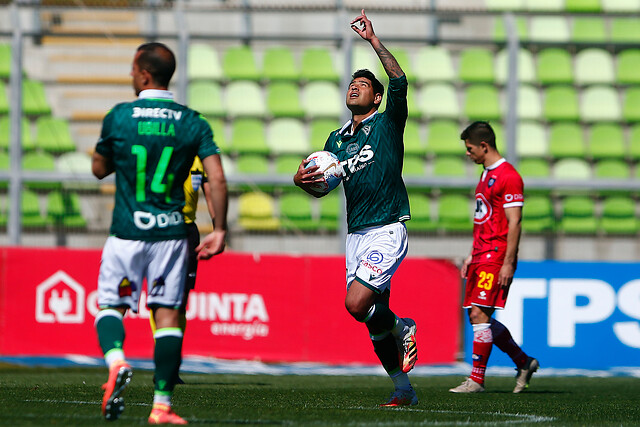 Wanderers triunfa en el Estadio Elías Figueroa y se coloca en el undécimo lugar de la tabla