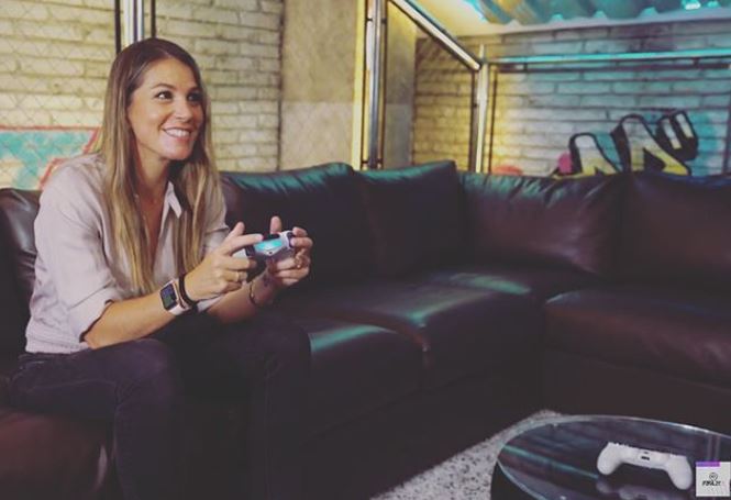 FIFA con voz femenina: Por primera vez el tradicional videojuego contará con los comentarios de una mujer