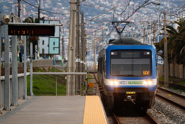 Hasta 7 viajes gratis: Metro de Valparaíso premiará a los pasajeros que recarguen sus tarjetas de forma remota